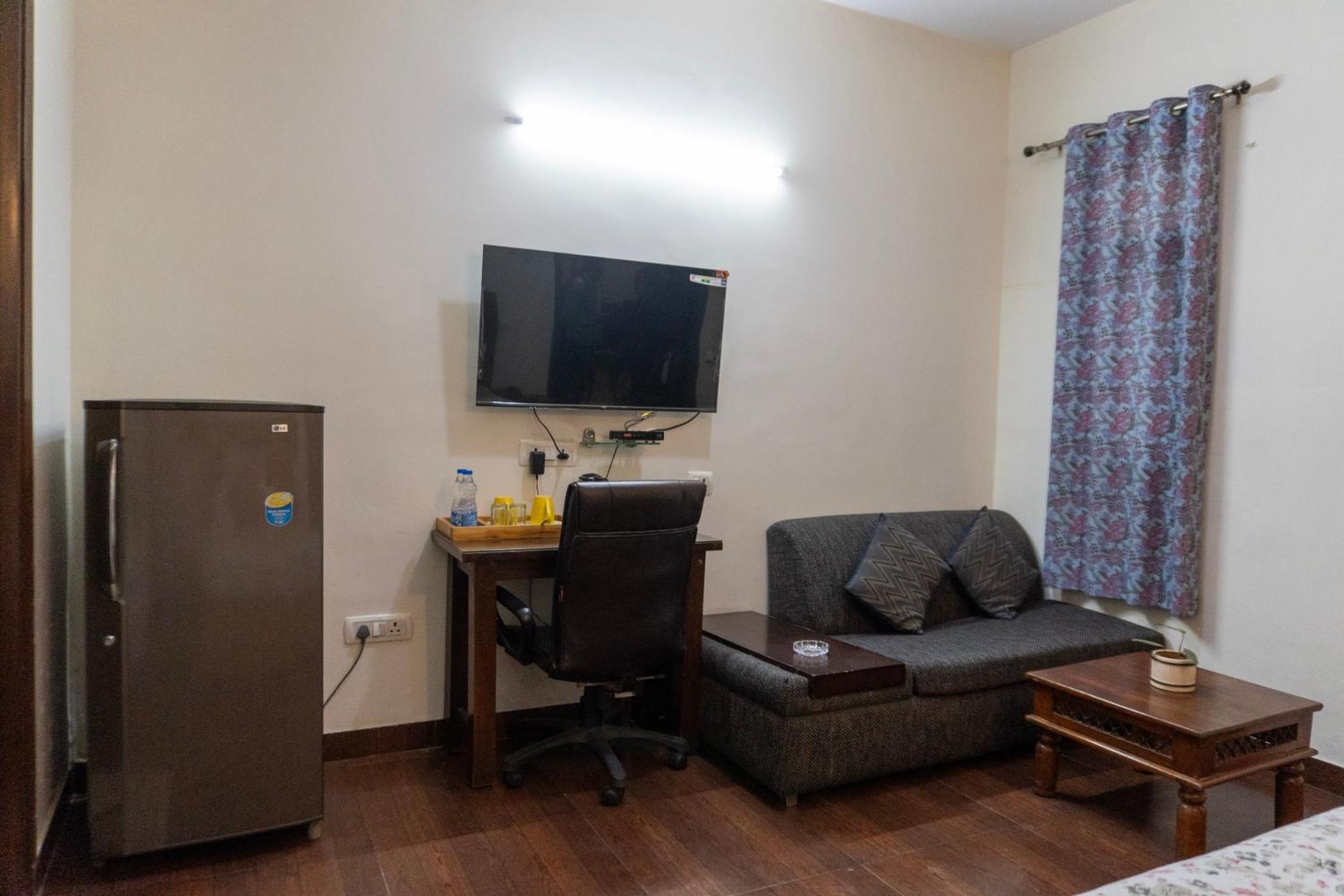 Perch Arbor Suites Ґурґаон Екстер'єр фото