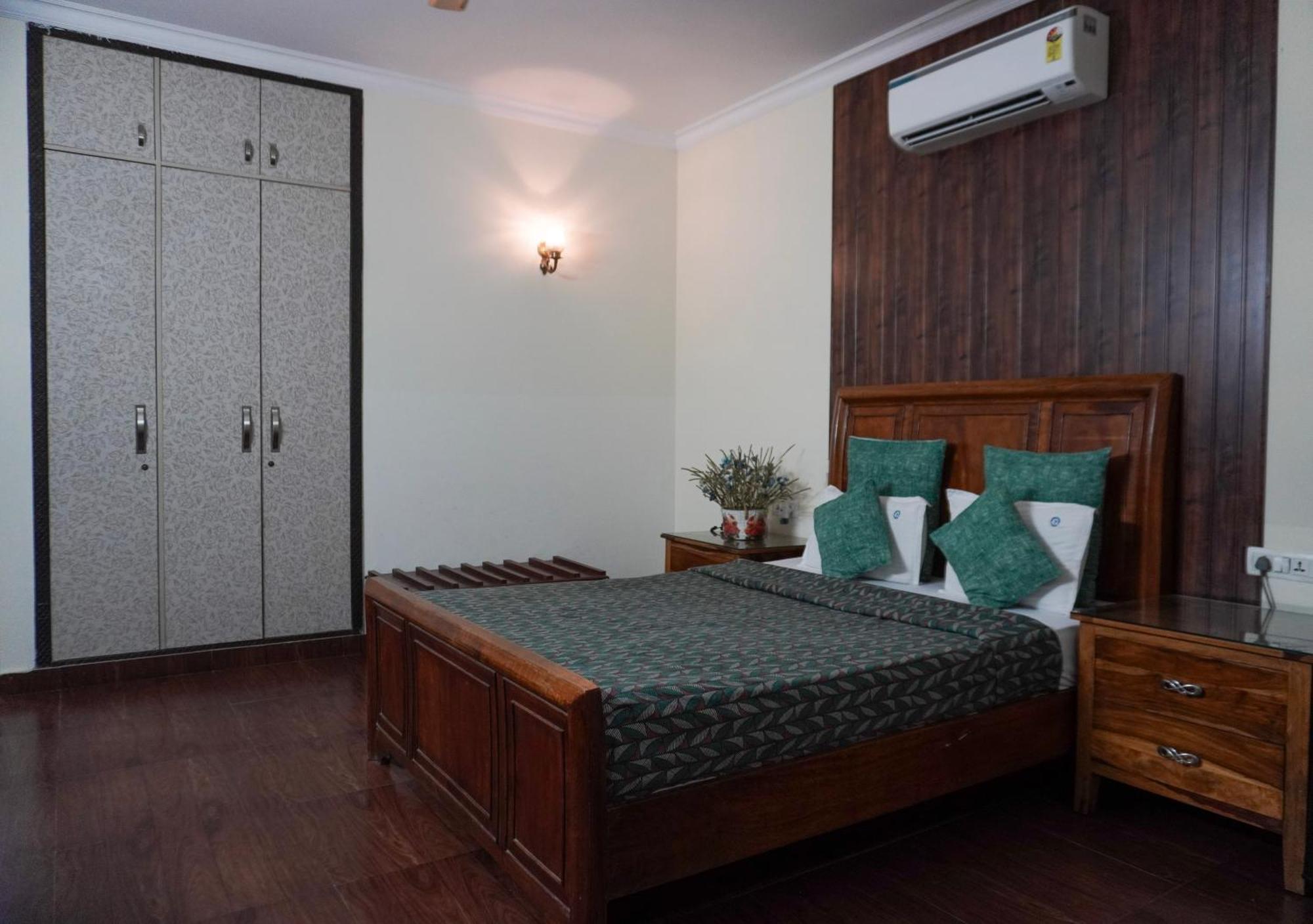 Perch Arbor Suites Ґурґаон Екстер'єр фото